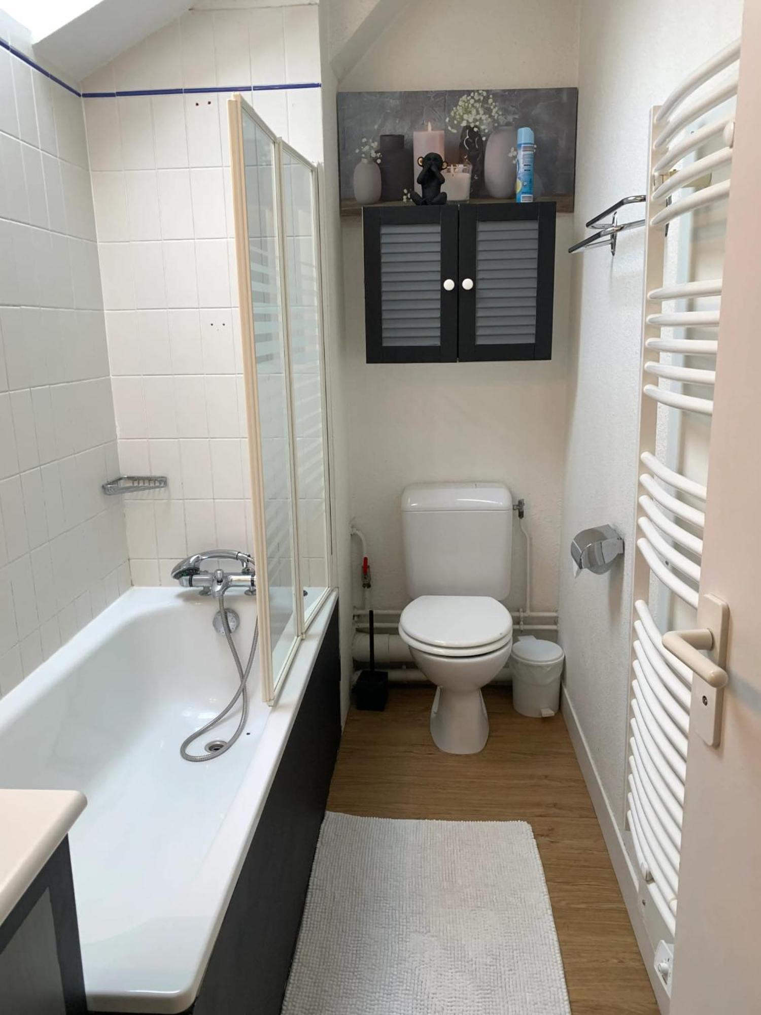 Appartement Charmant A Bagneres De Bigorre 56 M² Avec Balcon Exterior foto